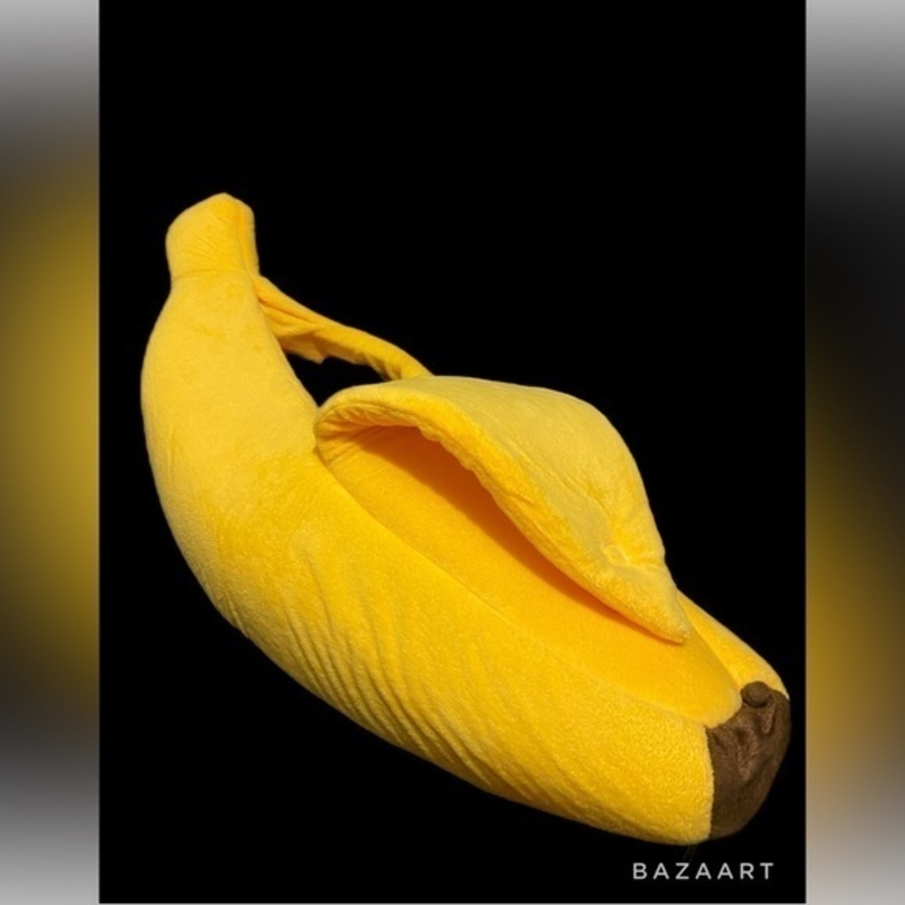 ✨✨.  Host pick ✨✨✨Small dog. Banana Bed